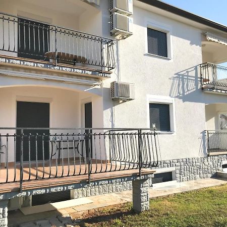 Guesthouse Pejo Poreč Eksteriør billede