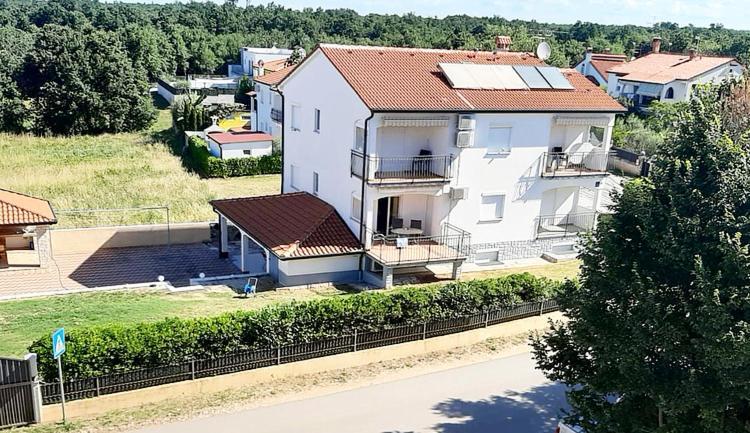 Guesthouse Pejo Poreč Eksteriør billede