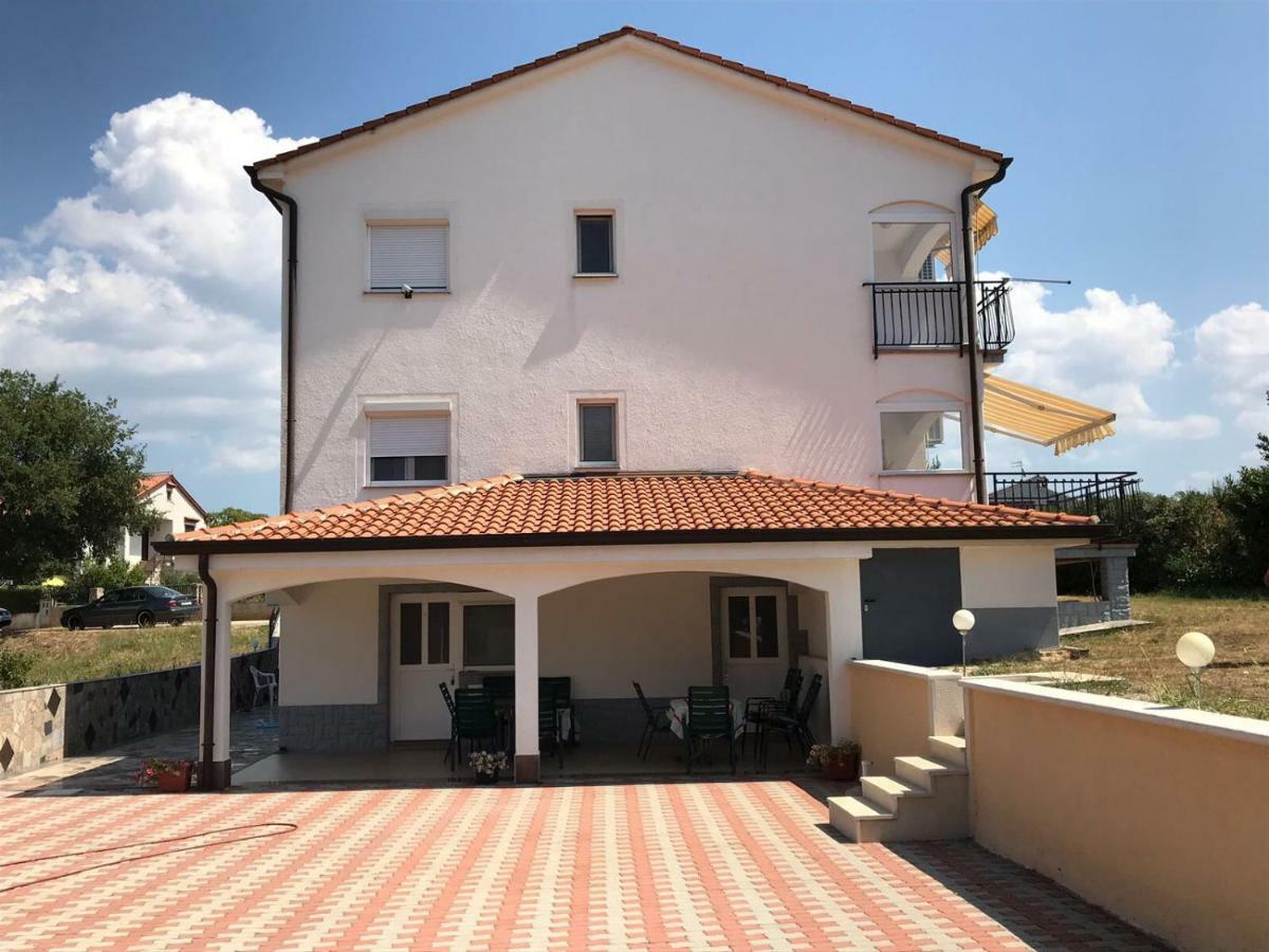 Guesthouse Pejo Poreč Eksteriør billede