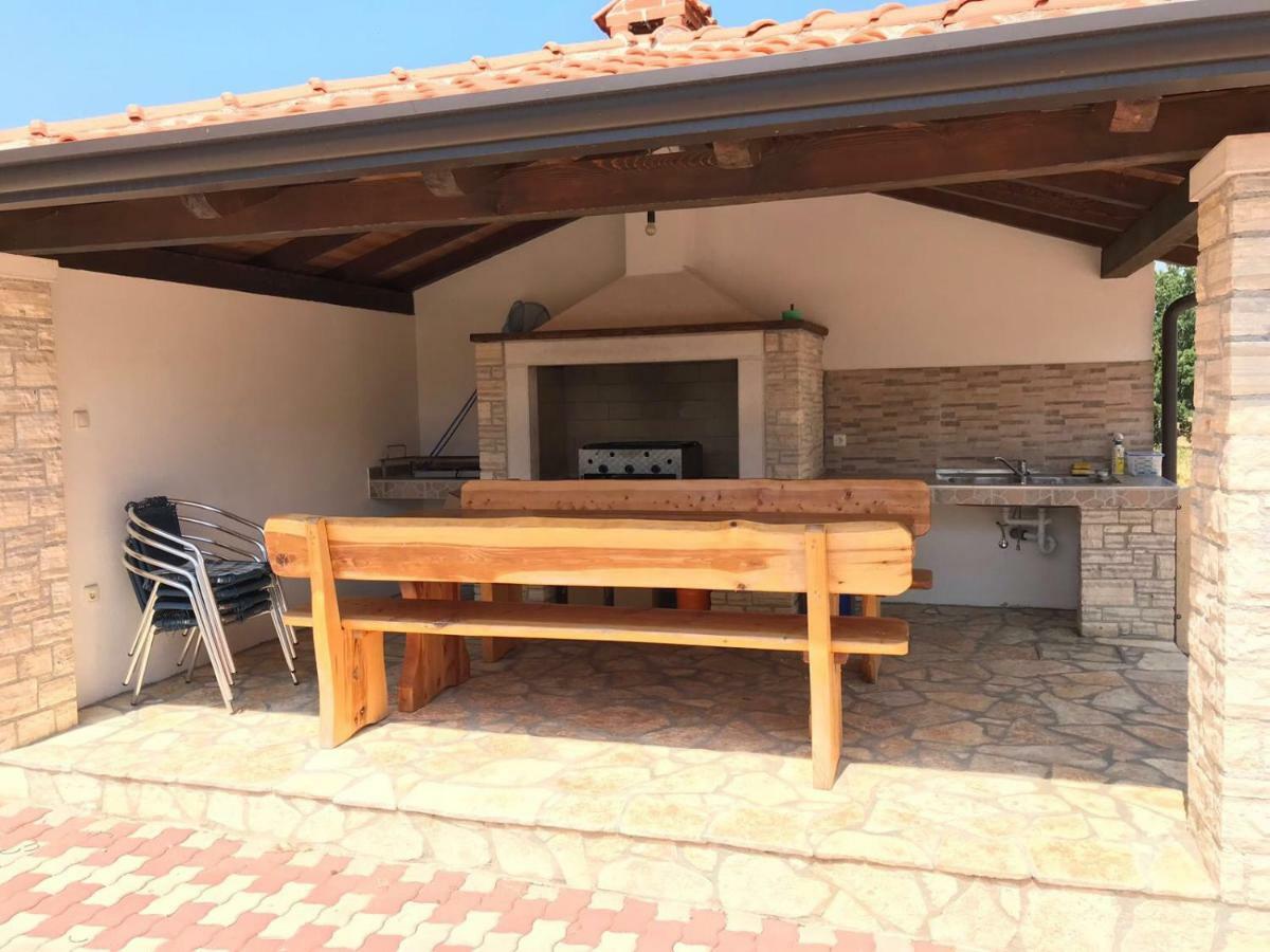 Guesthouse Pejo Poreč Eksteriør billede